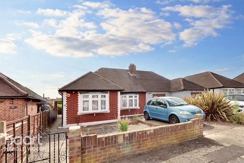 2 bedroom semi-detached bungalow for sale, Harrow Crescent, Romford