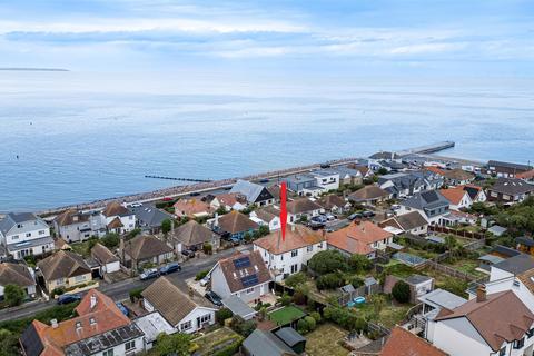 3 bedroom semi-detached house for sale, Harcourt Drive, Herne Bay