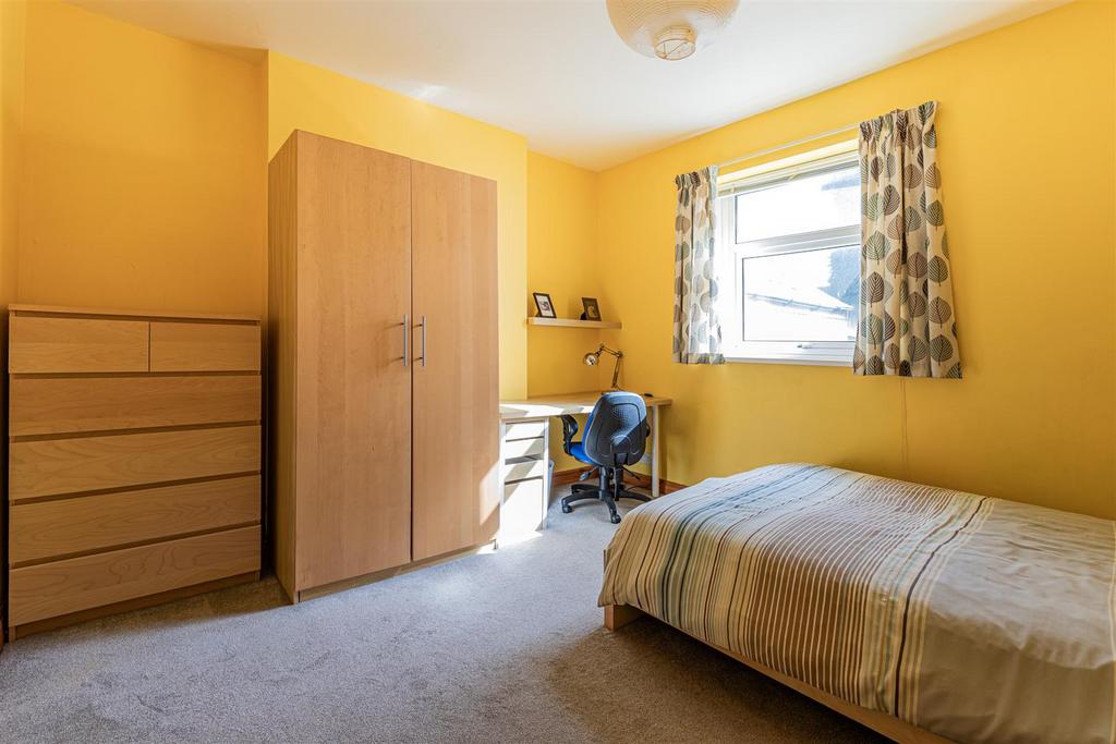 North Luton Place 8-16.jpg