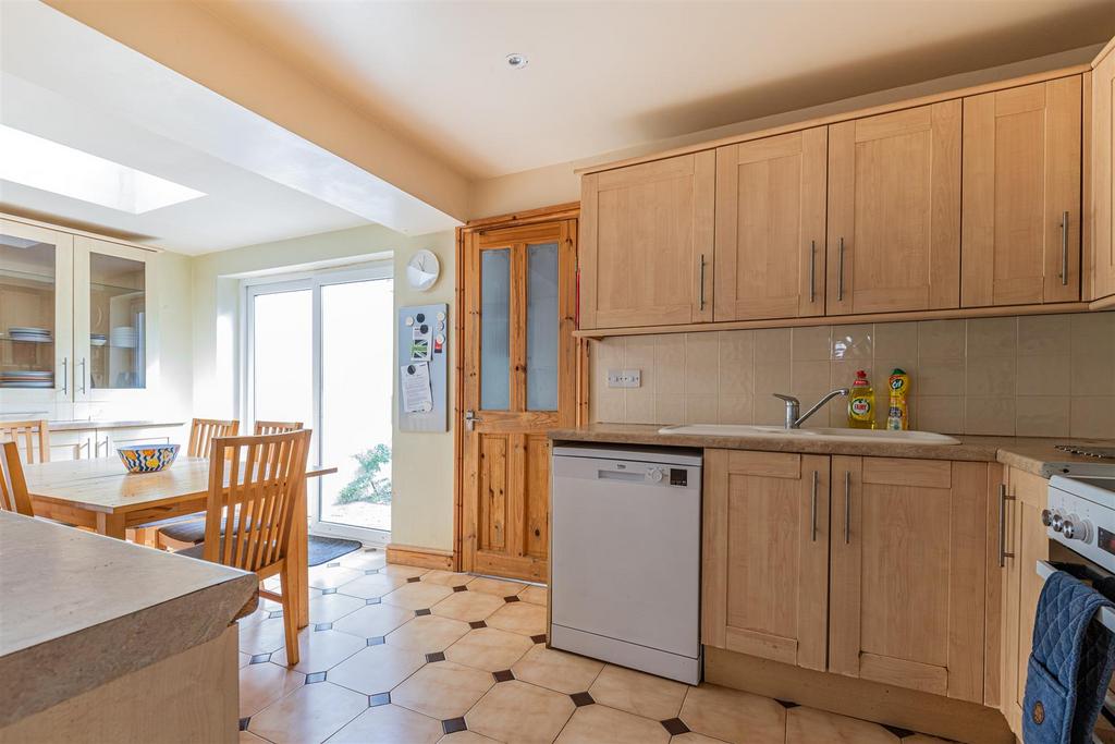 North Luton Place 8-5.jpg