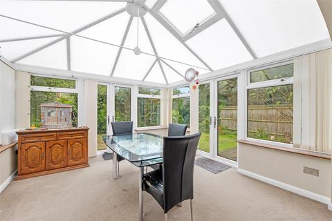 10 Brownlow Road, Redhill, RH1 6AW