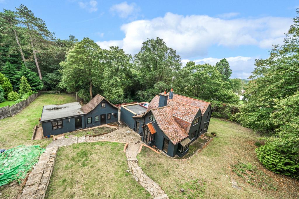 HOOK HEATH 4 bed detached house - £1,600,000