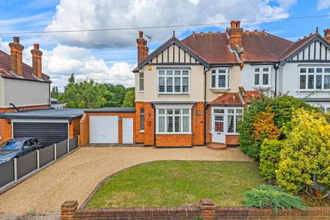 4 Ashburnham Gardens, Upminster, RM14 1XA