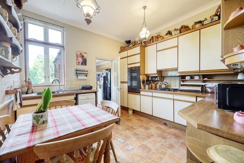 4 Ashburnham Gardens, Upminster, RM14 1XA