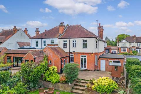 4 Ashburnham Gardens, Upminster, RM14 1XA