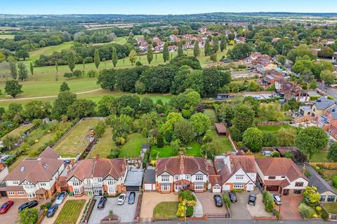 4 Ashburnham Gardens, Upminster, RM14 1XA