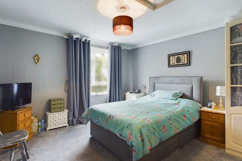57 Willoughby Way, Basingstoke, RG23 8AX