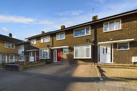 3 bedroom terraced house for sale, Medway Road, Crawley RH11