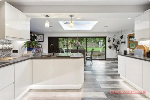 6 bedroom detached house for sale, Hurst Road, East Molesey KT8