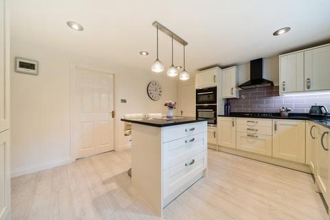 4 bedroom detached house for sale, Barons Cross Road, Leominster HR6