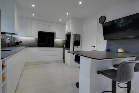 31 Appledore Close, Hull, HU9 1PZ
