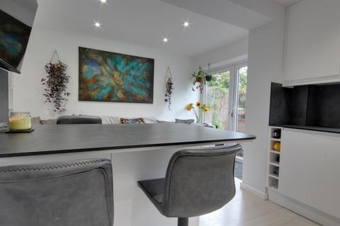 31 Appledore Close, Hull, HU9 1PZ