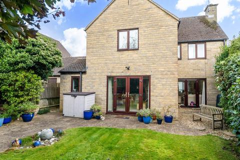 4 bedroom detached house for sale, Somerville Court, Cirencester, Gloucestershire, GL7