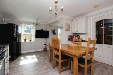 3 bedroom detached house for sale, Market Place, Peterborough PE7