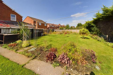 3 bedroom terraced house for sale, Roundpond, Melksham SN12