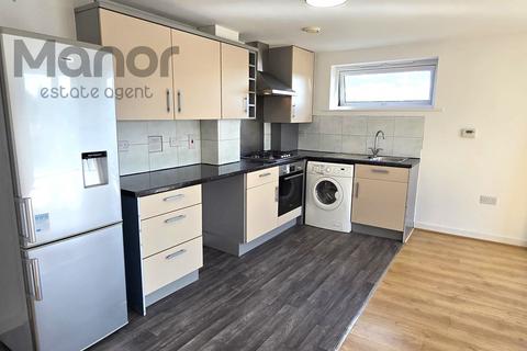 2 bedroom flat to rent, Cameron Drive, Dartford, DA1 5GN