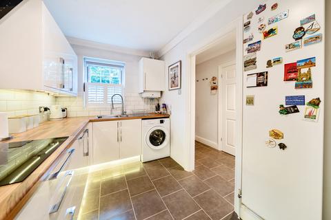 3 bedroom terraced house for sale, Murray Road, Ottershaw, KT16