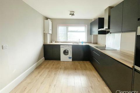 2 bedroom flat for sale, Kents Avenue, Hemel Hempstead HP3