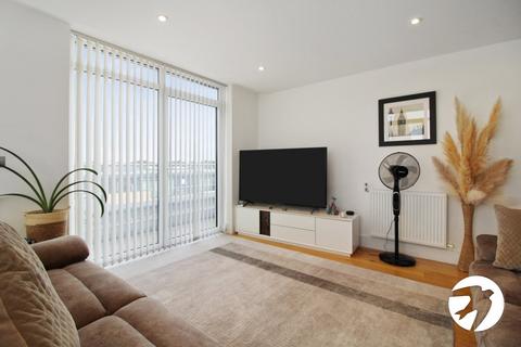 3 bedroom penthouse to rent, Grove Place, London, SE9