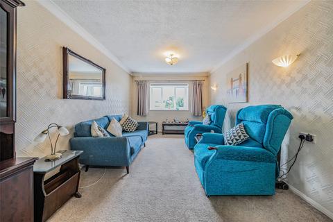 2 bedroom apartment for sale, Chatsworth Place, Mitcham CR4