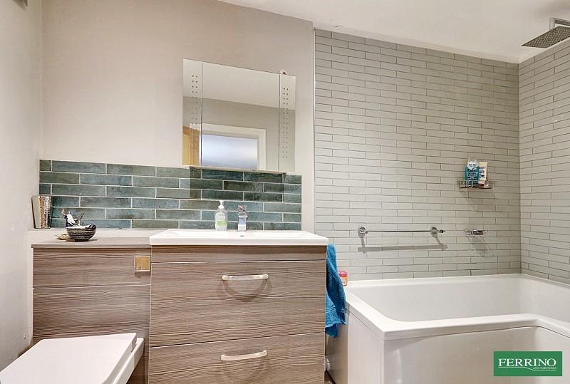 Bedroom 1 En-suite