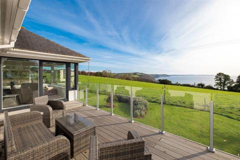 4 bedroom detached bungalow for sale, 9 Baydown, Looe PL13