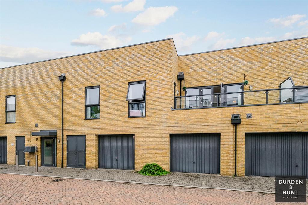 Charlock Close-25.jpg