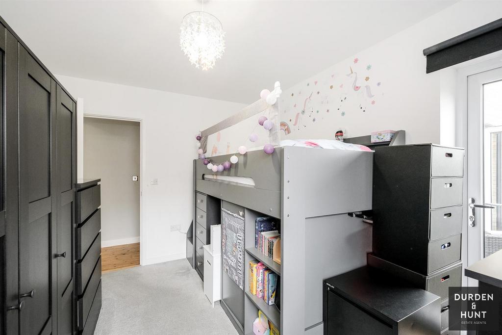 Charlock Close-4.jpg