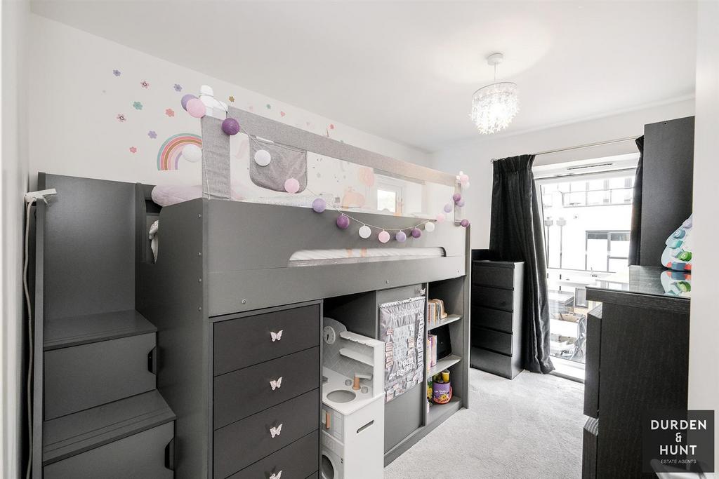Charlock Close-5.jpg