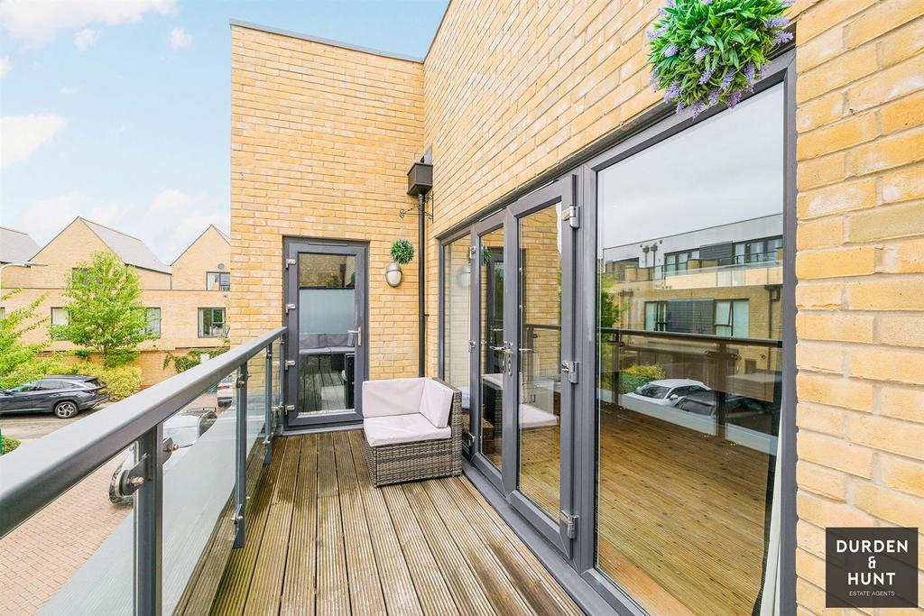 Charlock Close-18.jpg