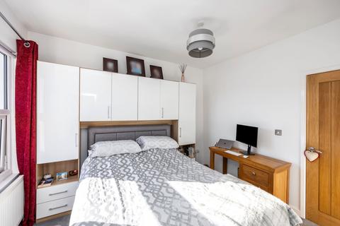 2 bedroom flat for sale, Abinger Road, Brighton BN41