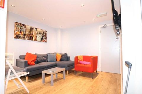 3 bedroom apartment to rent, Hindsford Bridge Mews, Atherton M46