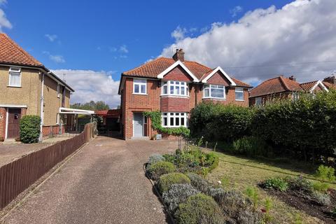 3 bedroom semi-detached house for sale, Beccles Road, Bungay