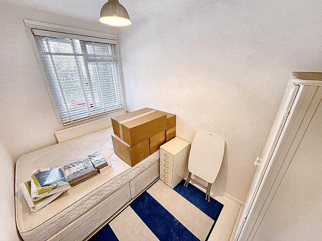 Single room £1000 pcm