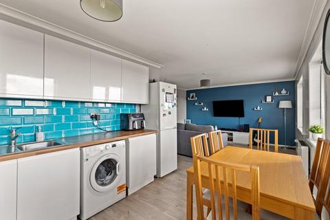 2 bedroom flat for sale, Holywell Avenue, Folkestone, CT19