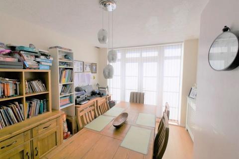 40 Rosecroft Road, Ipswich, IP1 6AP