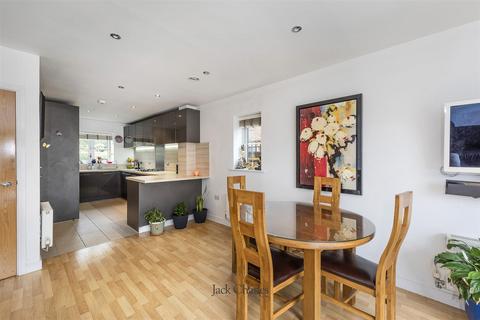 3 bedroom end of terrace house for sale, Station Road, Dunton Green, Sevenoaks