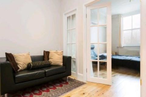 3 bedroom apartment to rent, Cromwell Road, Earls Court