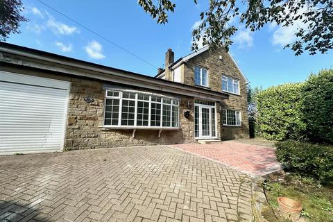 4 bedroom detached house to rent, Newlands Road, Warley,Halifax