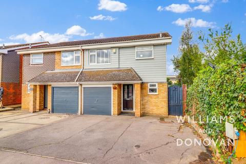 3 bedroom semi-detached house for sale, Lyndene, Benfleet