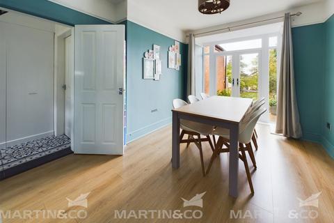 224 Tickhill Road, Doncaster, DN4 8QS