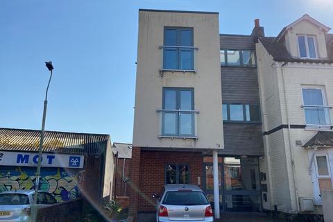 2 bedroom apartment to rent, Howell Road, Exeter