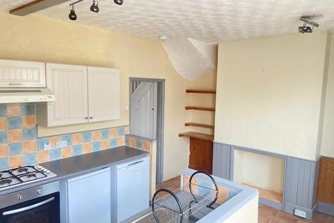 2 bedroom terraced house to rent, May Street, Exeter