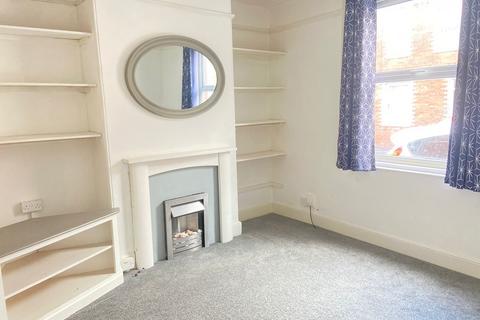 2 bedroom terraced house to rent, May Street, Exeter