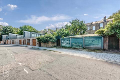 4 bedroom terraced house for sale, Gore Road, London, E9