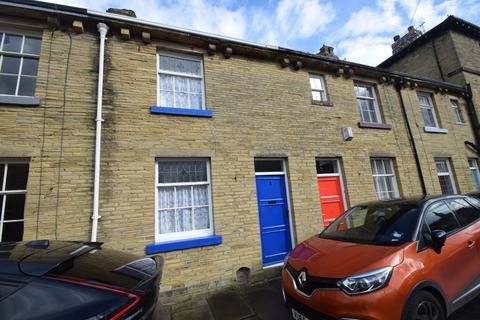 1 bedroom terraced house for sale, Amelia Street, Bradford BD18