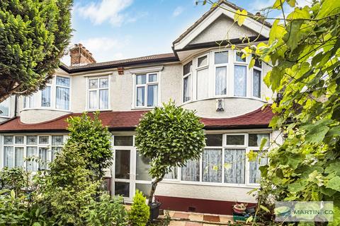 3 bedroom terraced house for sale, Whitehorse Lane , South Norwood