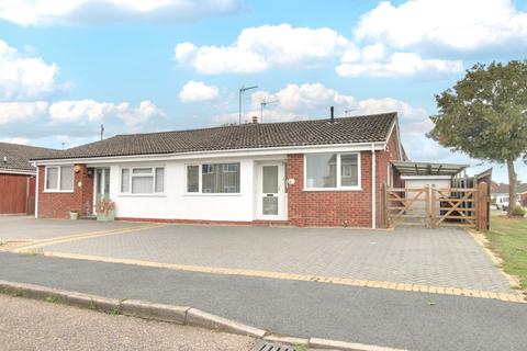 2 bedroom semi-detached bungalow for sale, Fairview Avenue, Chatteris