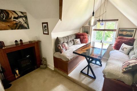 10b Glen Road, Bournemouth, BH5 1HR
