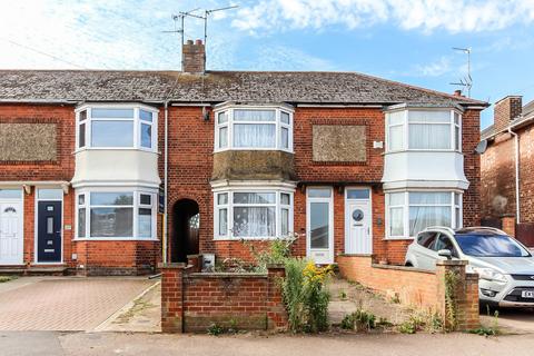 2 bedroom terraced house for sale, Hillside Road, Wellingborough NN8